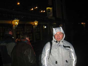 100-0047_IMG